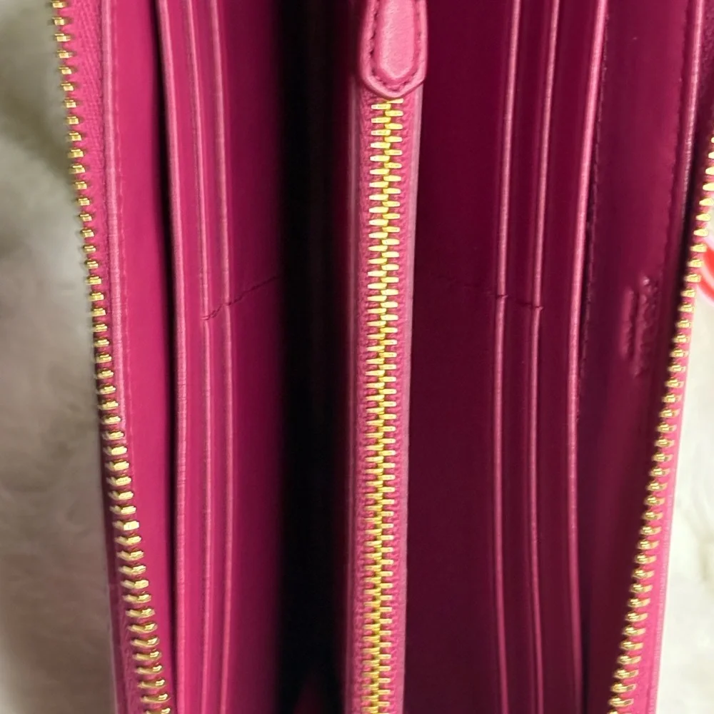 Prada Fuchsia Quilted Wallet - Picture 5 of 12